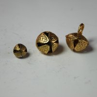 plus petit clochettes a croix des Indes 10 mm